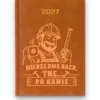Kalendarz książkowy BALADEK 2027 z grawerem: Majster — Mierzę dwa razy, tnę… po kawie