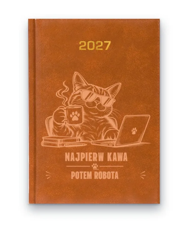 Kalendarz książkowy BALADEK 2027 z grawerem: Kot — Najpierw kawa, potem robota